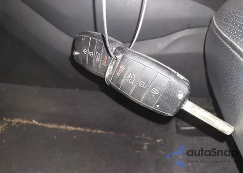 2016 Kia Sorento 3.3L Ex z USA, uszkodzony, nr VIN 5XYPH4A55GG139439